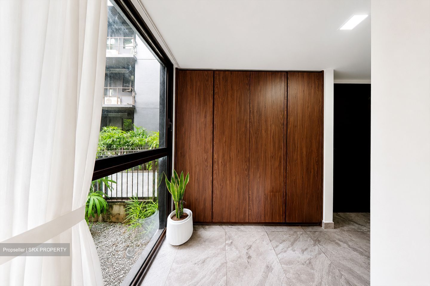 The Commodore (D27), Condominium #562629841